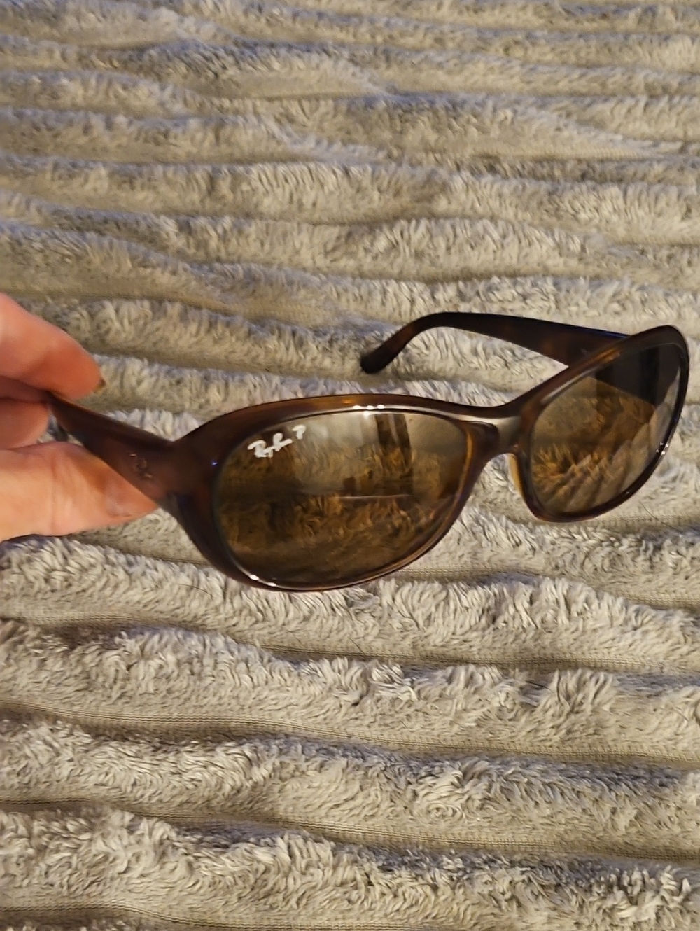 Ray-ban Womens Model Code: RB 4061 ( PERFECT CONDITION )